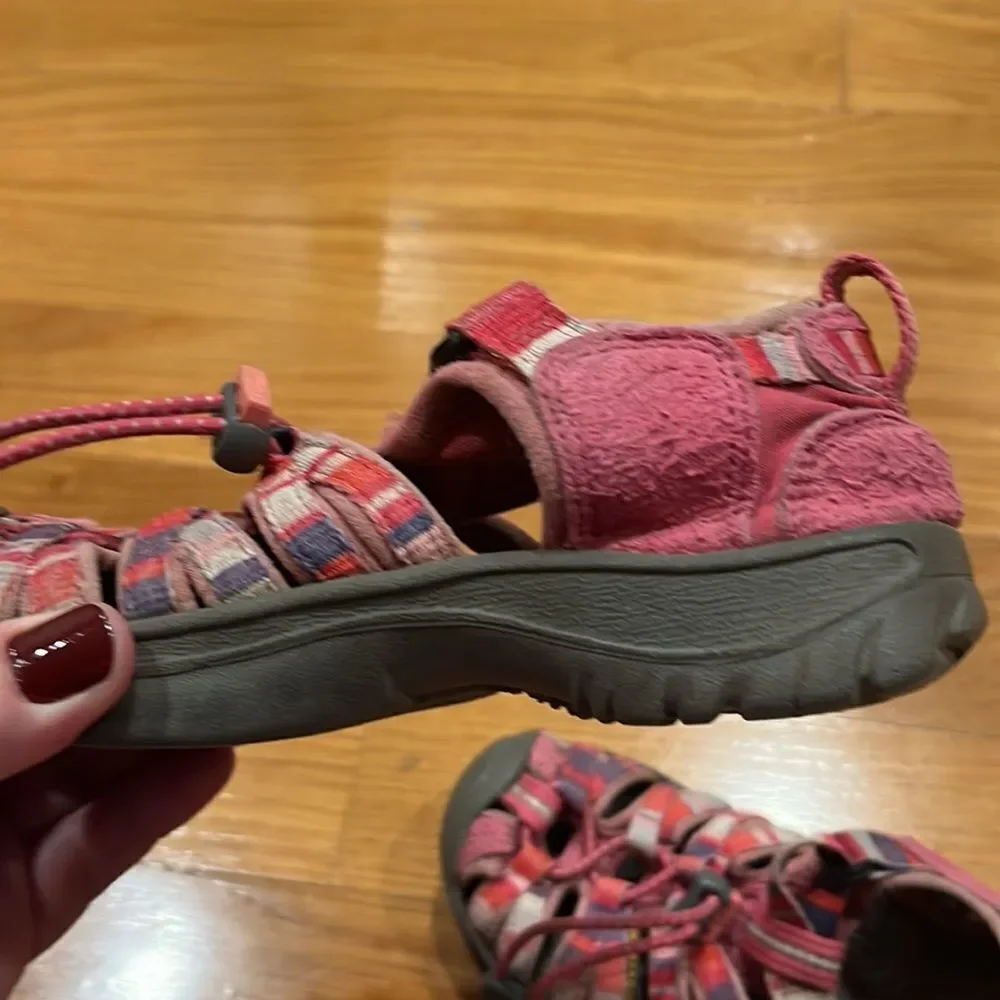 Keen girl waterproof